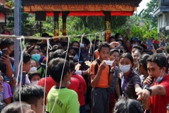 LOMBA-MAKAN-KERUPUK-2-rotated