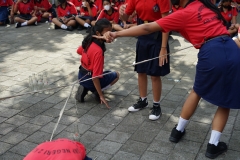 LOMBA-MEMASUKKAN-PAKU-KE-BOTOL-2